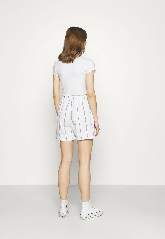 Roxy DIAMOND GLOW - Short - Snow White 3 Roxy DIAMOND GLOW - Short - Snow White – Image 3