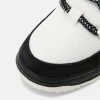 Roxy REN - Bottes De Neige - White/black 15 Roxy REN - Bottes De Neige - White/black -Roxy Magasin En Ligne 63e050427fef4151bf05931cfb9d17a8