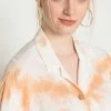 Roxy PAPER DAY TIE DYE - Blouse - Toast On Mars -Roxy Magasin En Ligne 6fb3aaeeac524296ac8c6bb301946c69