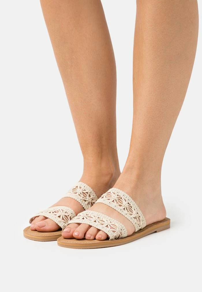 Roxy DAFNI - Mules - White 1 Roxy DAFNI - Mules - White