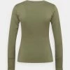 Roxy PROUD OF BEING - T-shirt à Manches Longues - Deep Lichen Green -Roxy Magasin En Ligne b9c7abdef5194c6eba1f7b502771074b