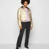 Roxy CROSS STEPPING - Veste D'hiver - Gold -Roxy Magasin En Ligne c647f15cde2244b8b86b21dc2914acbf