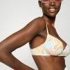 Roxy ISLAND IN THE SUN WRAP - Haut De Bikini - Cool Blue -Roxy Magasin En Ligne e9636d64ddca4ba58687c9e3e1fb30da